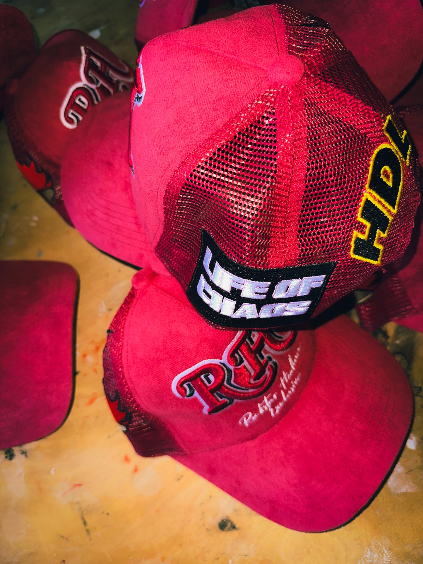 PSYCHO STARZ TRUCKER HAT - RED